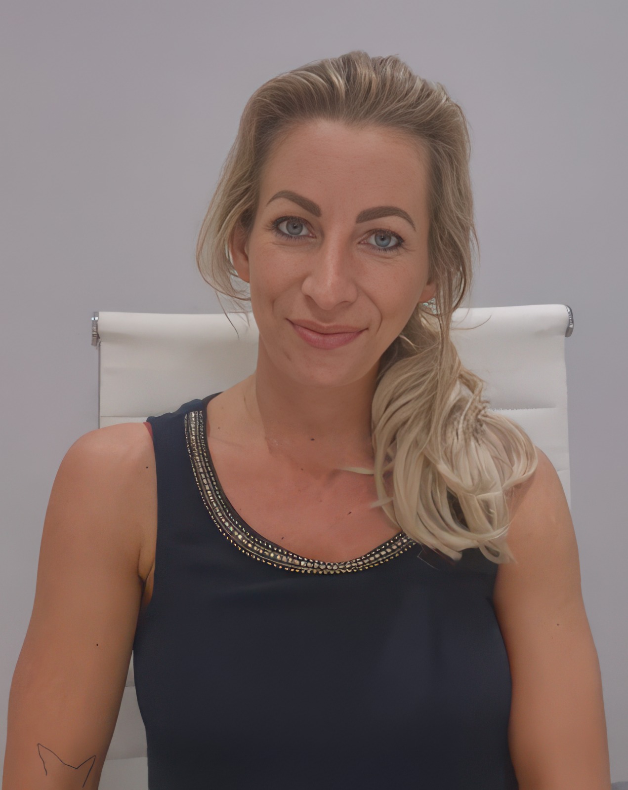 Sindy Kienstra - Huidtherapeut en Oprichter van SkinClarity Club